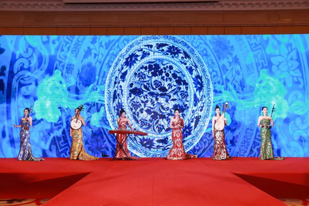 熱烈慶?!白兏飫?chuàng)新 揚(yáng)帆未來(lái)”北京中成康富2019年合伙人年會(huì)勝利召開(kāi) 熱烈慶?!白兏飫?chuàng)新 揚(yáng)帆未來(lái)”北京中成康富2019年合伙人年會(huì)勝利召開(kāi)